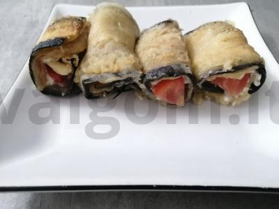 Baklažanų ritinėliai su pomidoru Žingsnis 8