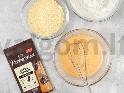 Traškūs vištienos stripsai su aštriu padažu Žingsnis 2