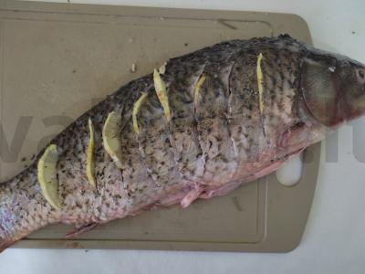 Keptas karpis piene po daržovių apdaila Žingsnis 1