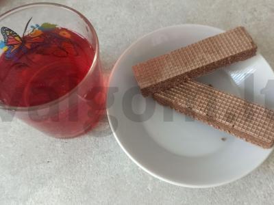 Gervuogių ir aviečių kompotas pagrindine nuotrauka