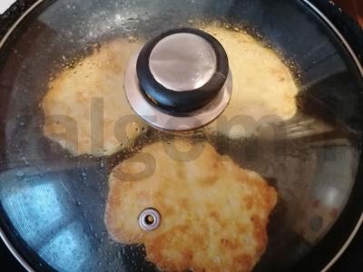 Bulvių blynai su kvietine miltais Žingsnis 3