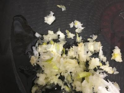 Grietinėlės-sūrio spageti Žingsnis 2