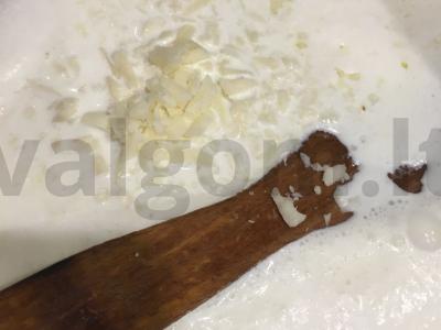 Grietinėlės-sūrio spageti Žingsnis 3