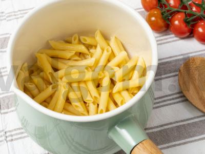 Penne makaronai su kalakutienos filė Žingsnis 1