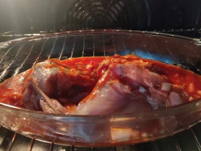 Kailinis triušis pomidorų sultyse Žingsnis 2