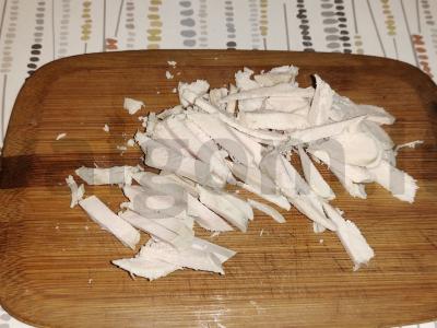 Salotas „Bela“ su virta vištienos krūtinėlės filė Žingsnis 4