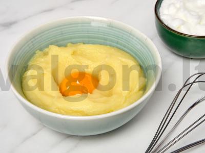 Bulvių sufletė su kalakutienos filė ir sviestu Žingsnis 1