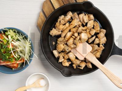 Armėniškas lavašo ritinys su kalakutienos filė Žingsnis 1