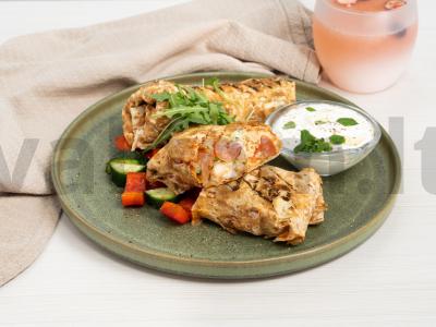 Armėniškas lavašo ritinys su kalakutienos filė pagrindine nuotrauka