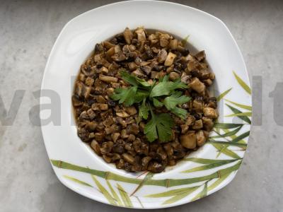 Šampinjonai, kepti terijaki padaže pagrindine nuotrauka