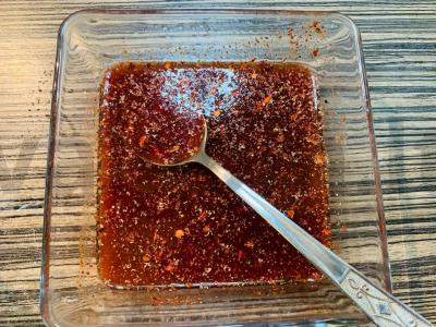 Kepti kiaulienos šonkauliai su granatais Žingsnis 2