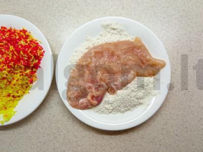Dietinė vištienos filė kokosiniuose džiūvėsėliuose Žingsnis 3