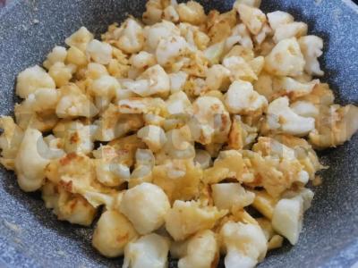 Žiedinė kopūstai, apkepti tešloje pagrindine nuotrauka