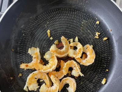 Salotas su rukola ir krevetėmis Žingsnis 3