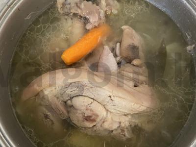 Šaltiena iš kiaulės kojos Žingsnis 3