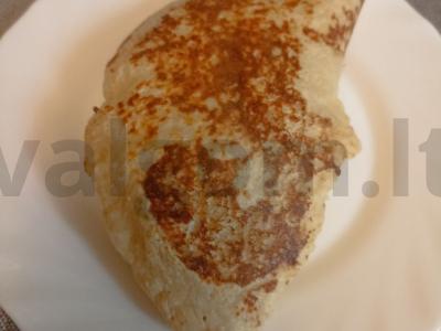 Avižų blynas su sūriu pagrindine nuotrauka