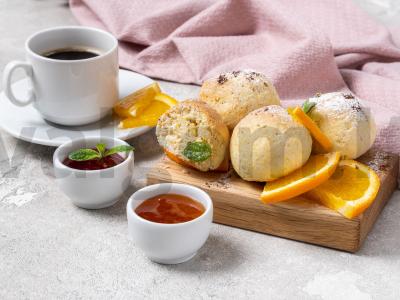 Vegetariški apelsinų sausainiai pagrindine nuotrauka