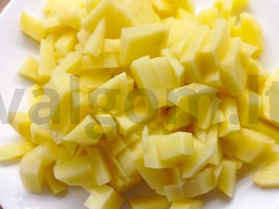 Sultingas sriuba su meatballs Žingsnis 2