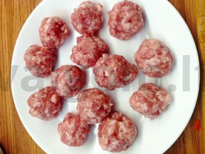 Sultingas sriuba su meatballs Žingsnis 4