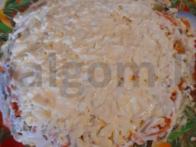 Sluoksniuotas salotas „Gribukas ant pievelės“ Žingsnis 6