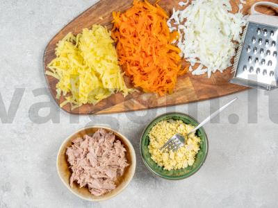 Salotas „Mimoza“ su tunu ir bulvėmis Žingsnis 1