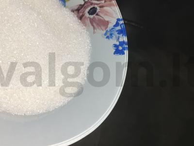 Vasaros vyšnių kompotas su kriaušėmis ir obuoliais Žingsnis 1