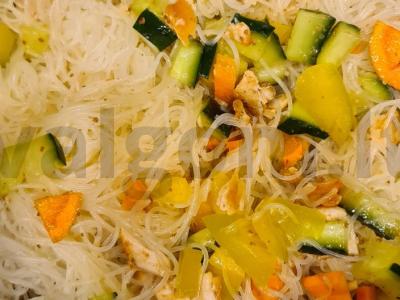 Salotas su funčozė ir vištiena Žingsnis 2