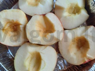 Kepti obuoliai su spanguolėmis Žingsnis 1