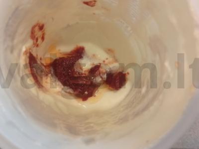 Kvapni pica su pomidorais ir sūriu Žingsnis 1