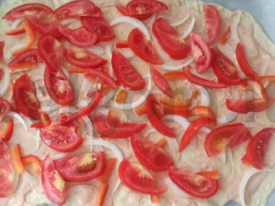 Kvapni pica su pomidorais ir sūriu Žingsnis 3