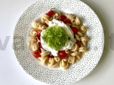 Fungetti su stracciatella pagrindine nuotrauka