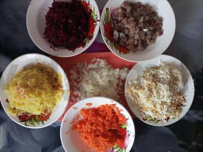 Sumuštiniai „Silkė po kailiu“ Žingsnis 2