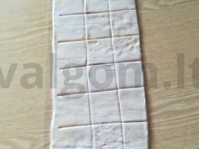 Sluoksniuoto tešlos sausainiai Žingsnis 2