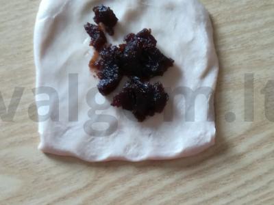 Sluoksniuoto tešlos sausainiai Žingsnis 3