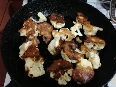 Kepta žiedinė kopūstai tešloje Žingsnis 3