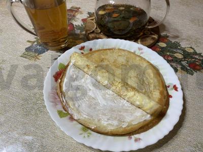 Blynai su pienu ir kondensuotu pienu pagrindine nuotrauka