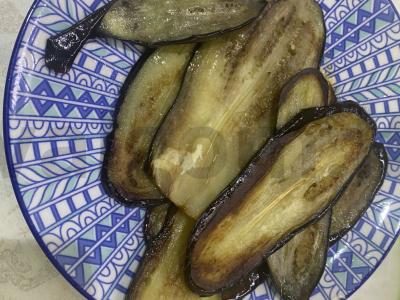 Baklažanai, įdaryti sūriu ir česnaku grietinės padaže Žingsnis 5