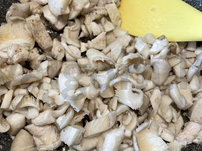 Kepta bulvė su grybais ir vištiena Žingsnis 2