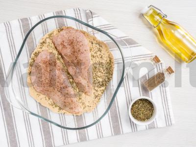 Kalakutienos filė grikių miltų paniruotėje Žingsnis 1