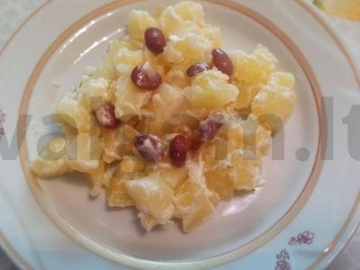 Bulvės su raudonaisiais pupelėmis ir grietine pagrindine nuotrauka