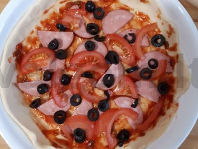 Pica ant plono be mielių tešlos Žingsnis 3