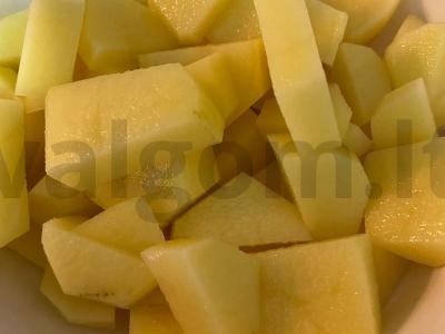 Žirnių sriuba su kiauliena ir daržovėmis Žingsnis 3