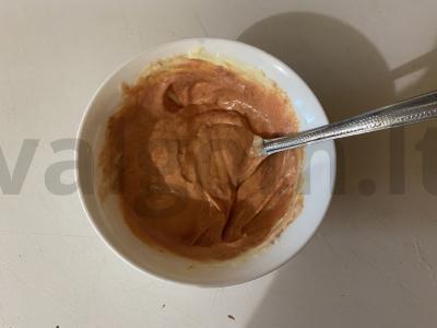 Traški, auksinės spalvos ir puri pica su pieno dešrelėmis Žingsnis 3