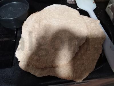 Sluoksniuotas tortas su bananais ir grietinėlėmis Žingsnis 2