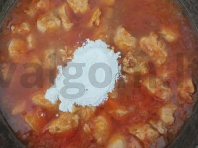 Troškinta vištienos filė pomidorų padaže su granatu Žingsnis 3