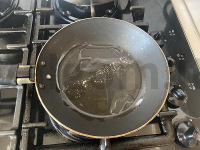 Pomidorų daržovių greito paruošimo makaronai pietums Žingsnis 2