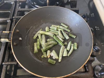 Pomidorų daržovių greito paruošimo makaronai pietums Žingsnis 3