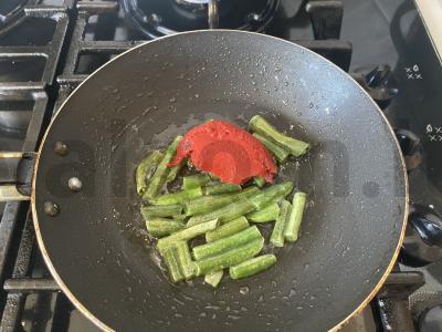 Pomidorų daržovių greito paruošimo makaronai pietums Žingsnis 5