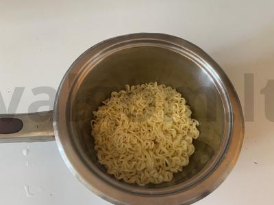 Pomidorų daržovių greito paruošimo makaronai pietums Žingsnis 7