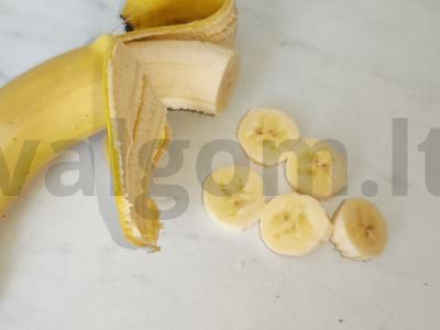 Sūrio blynai su bananais ant ryžių miltų Žingsnis 2